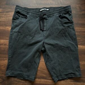 Big star black denim shorts size 2xL Guc